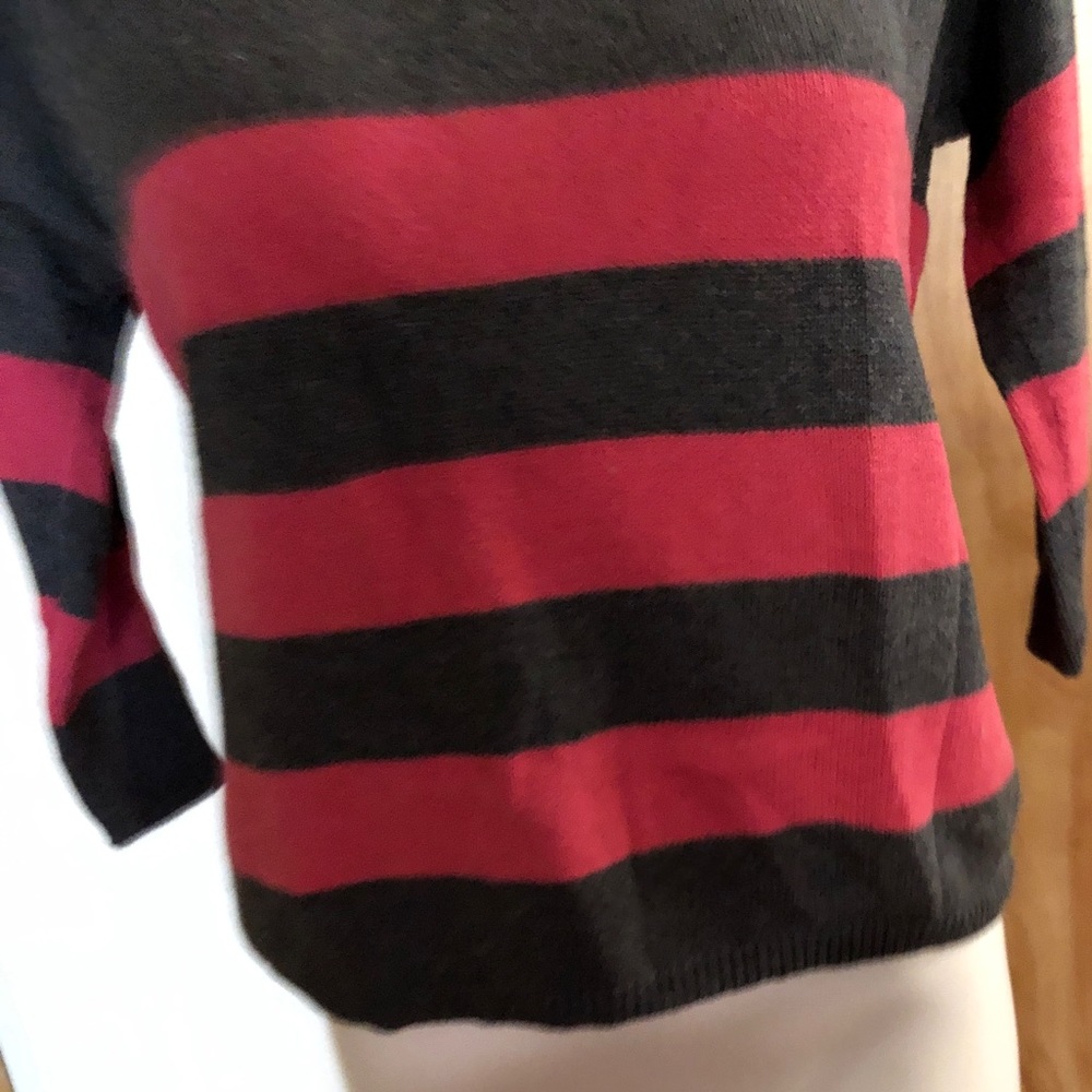 GAP Women's XS Sweater Top Gray/Pink